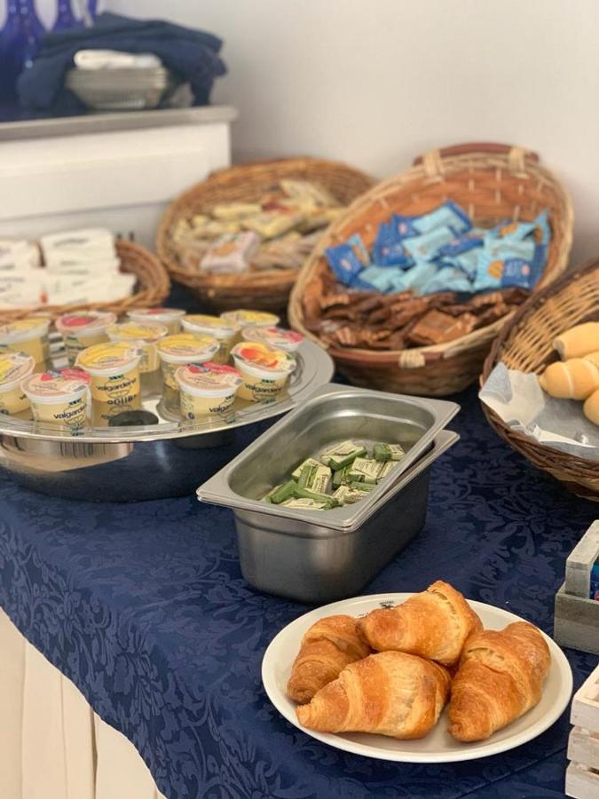 Hotel Villa Isola Rimini Ngoại thất bức ảnh