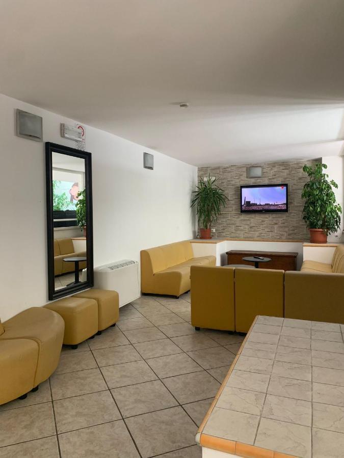 Hotel Villa Isola Rimini Ngoại thất bức ảnh
