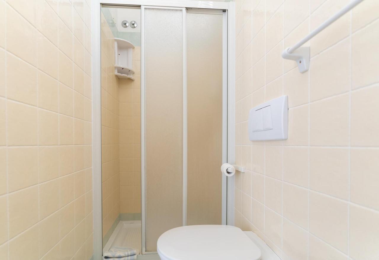 Hotel Villa Isola Rimini Ngoại thất bức ảnh