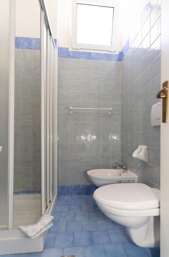 Hotel Villa Isola Rimini Ngoại thất bức ảnh