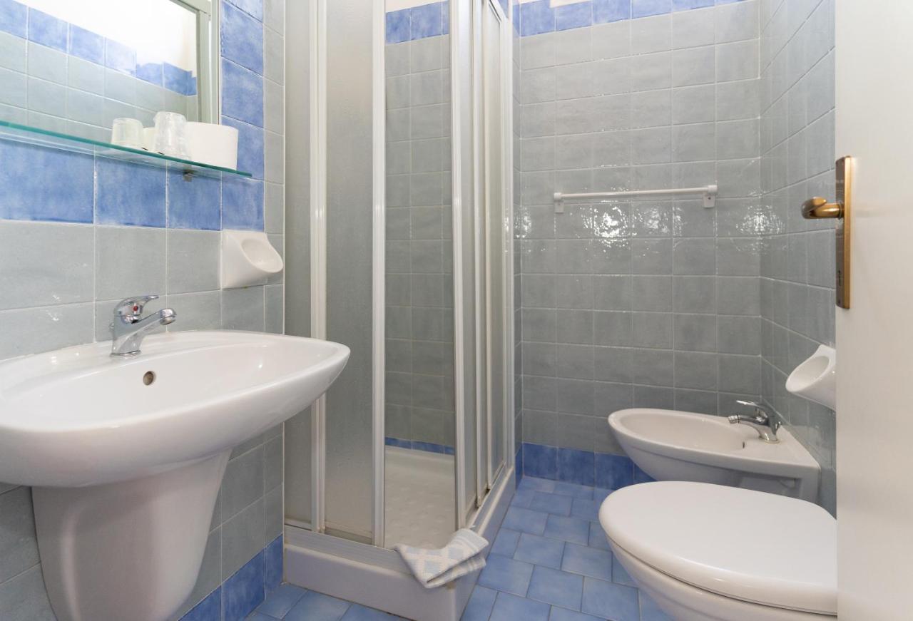 Hotel Villa Isola Rimini Ngoại thất bức ảnh